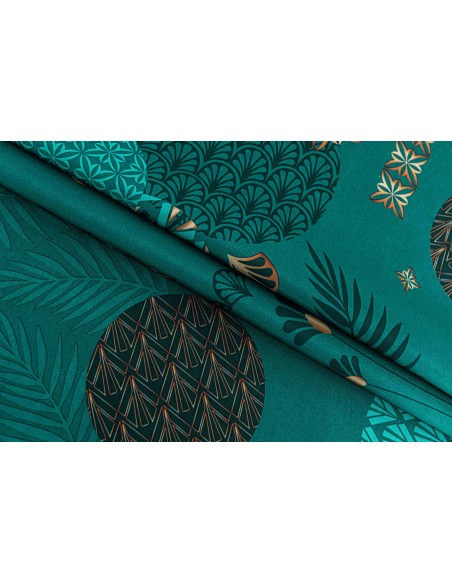 Nappe anti tache rectangulaire "Vickye" 145 x 240 cm (6 à 10 couverts)