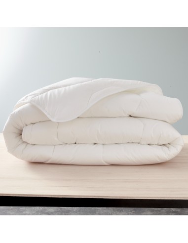 Couette Blanrêve très chaude 240 x 220 cm Gamme Polycoton "Confort" traité Anti Acarien Soft & care