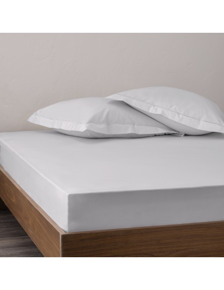 Drap housse percale "Julian" 140 x 190 cm avec bonnet 35 cm 80 Fils/cm²