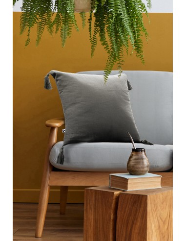 Coussin déhoussable avec pompons...